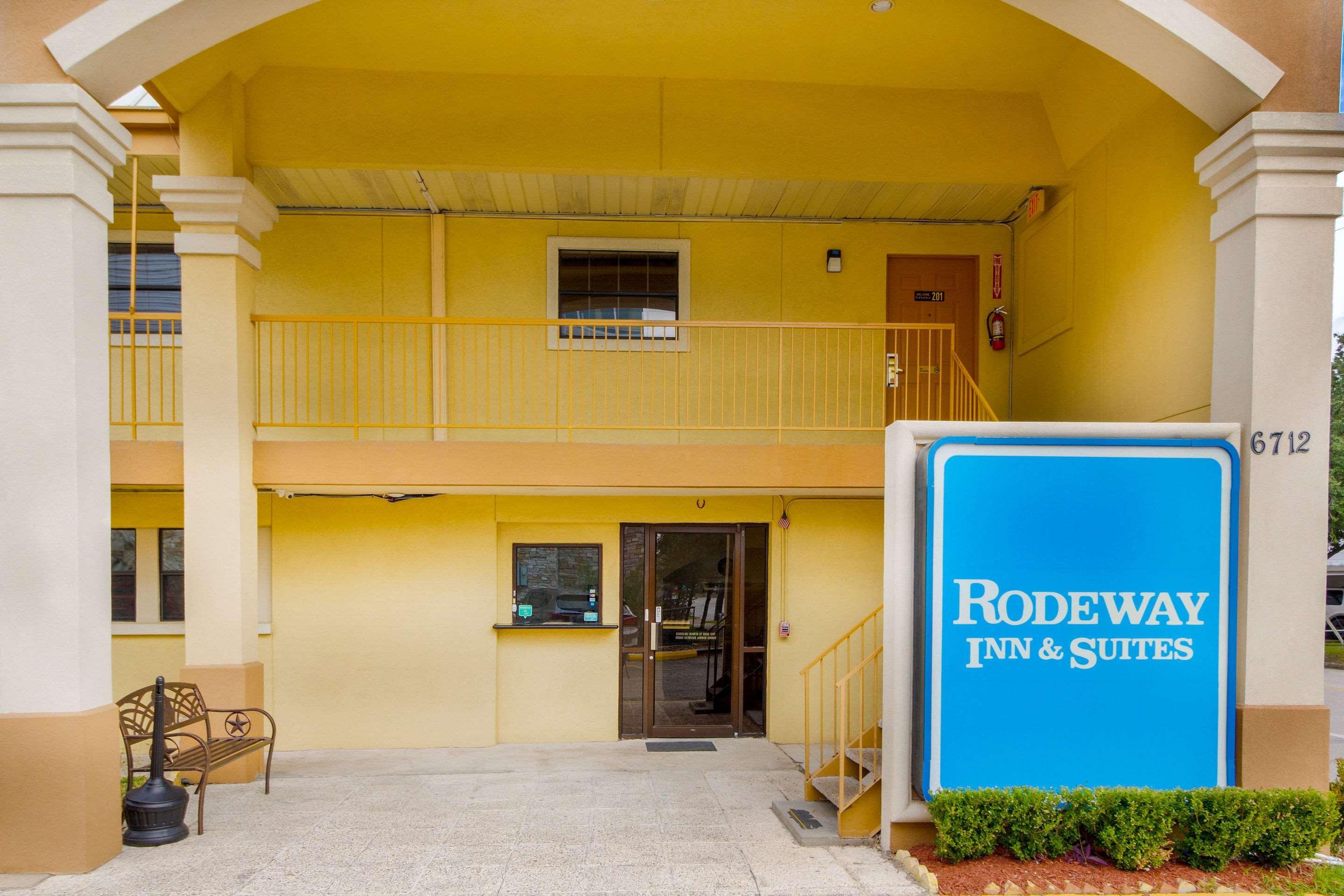 Rodeway Inn & Suites Houston Near Medical Center Zewnętrze zdjęcie