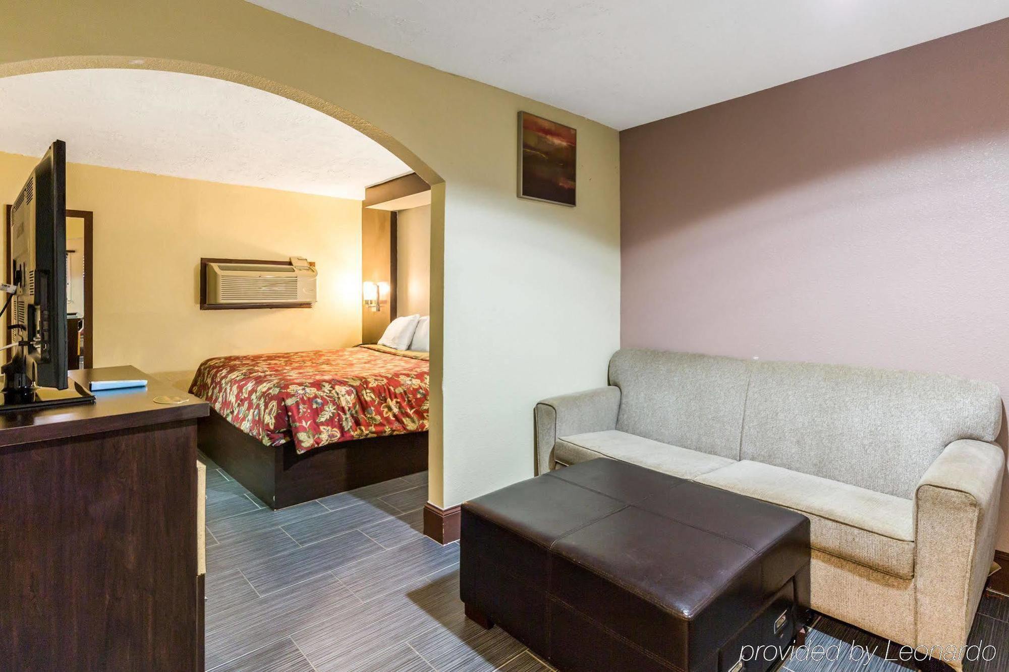 Rodeway Inn & Suites Houston Near Medical Center Zewnętrze zdjęcie