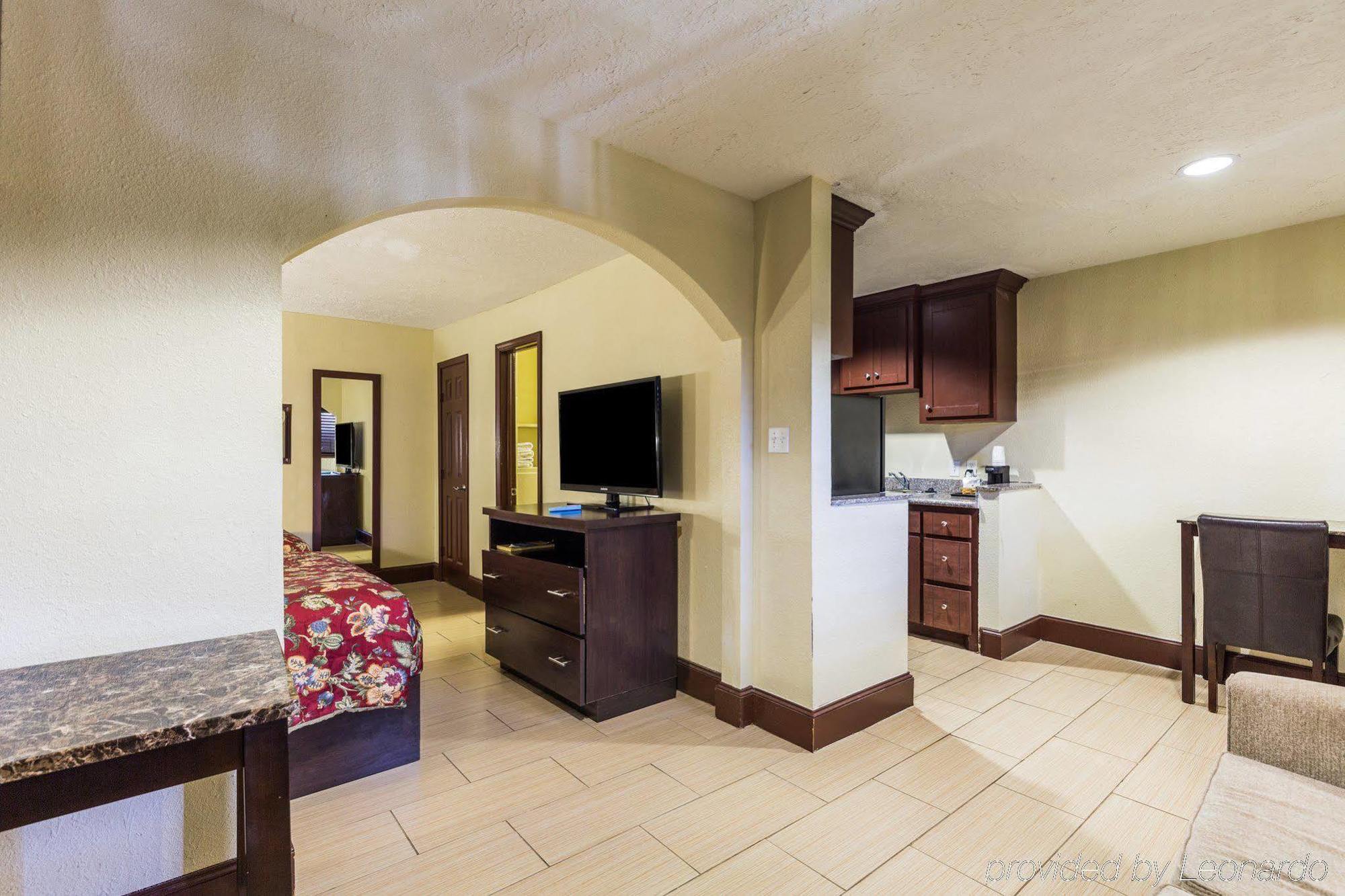 Rodeway Inn & Suites Houston Near Medical Center Zewnętrze zdjęcie