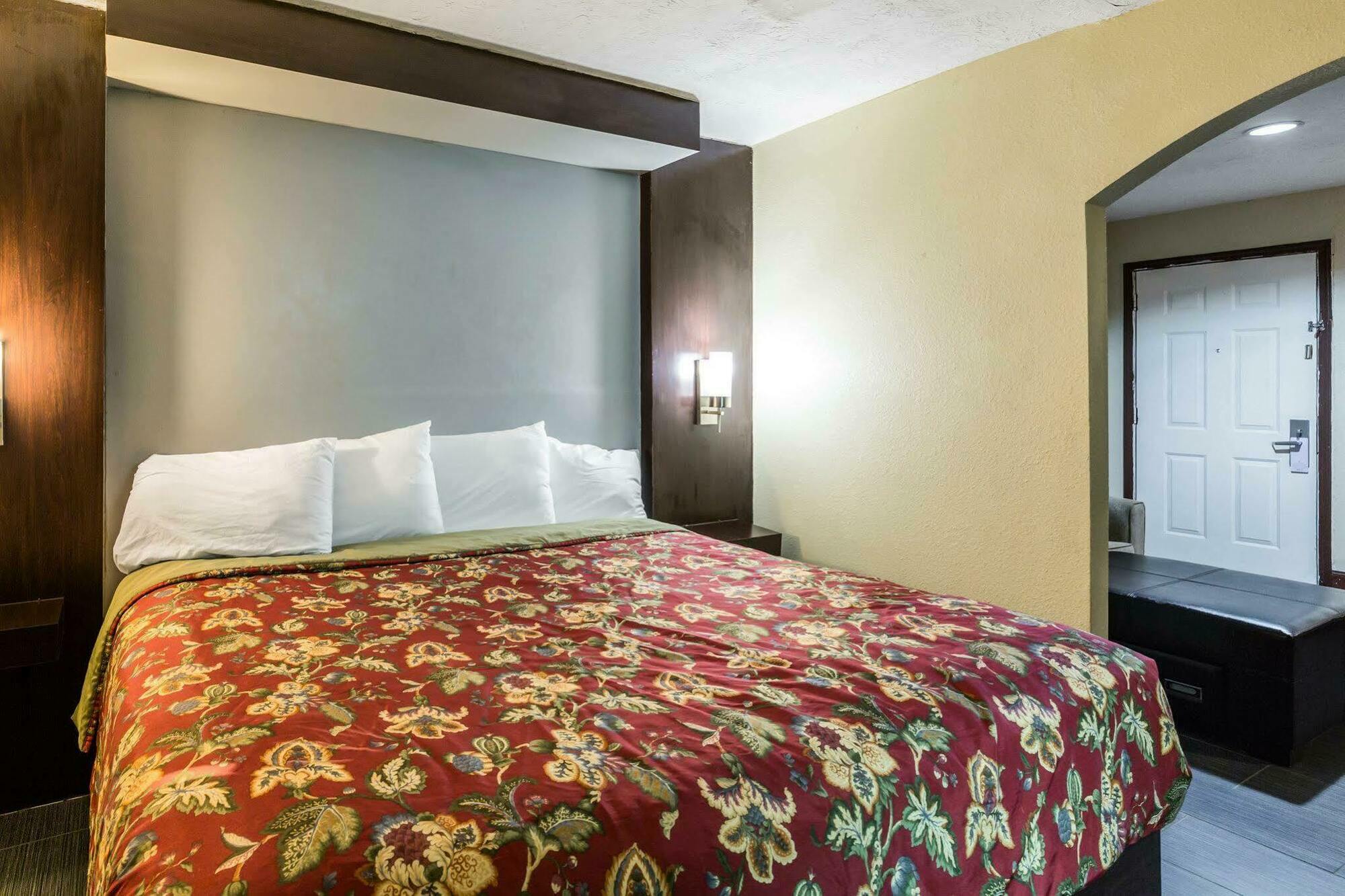Rodeway Inn & Suites Houston Near Medical Center Zewnętrze zdjęcie